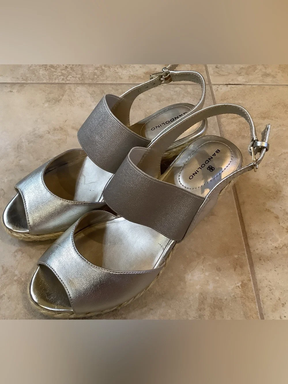 Bandolino NWOT silver peep toe, wedges. Size 6